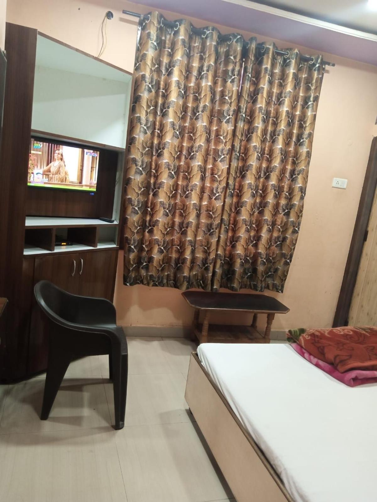 Hotel Thakur Ji Bhopal Bagian luar foto