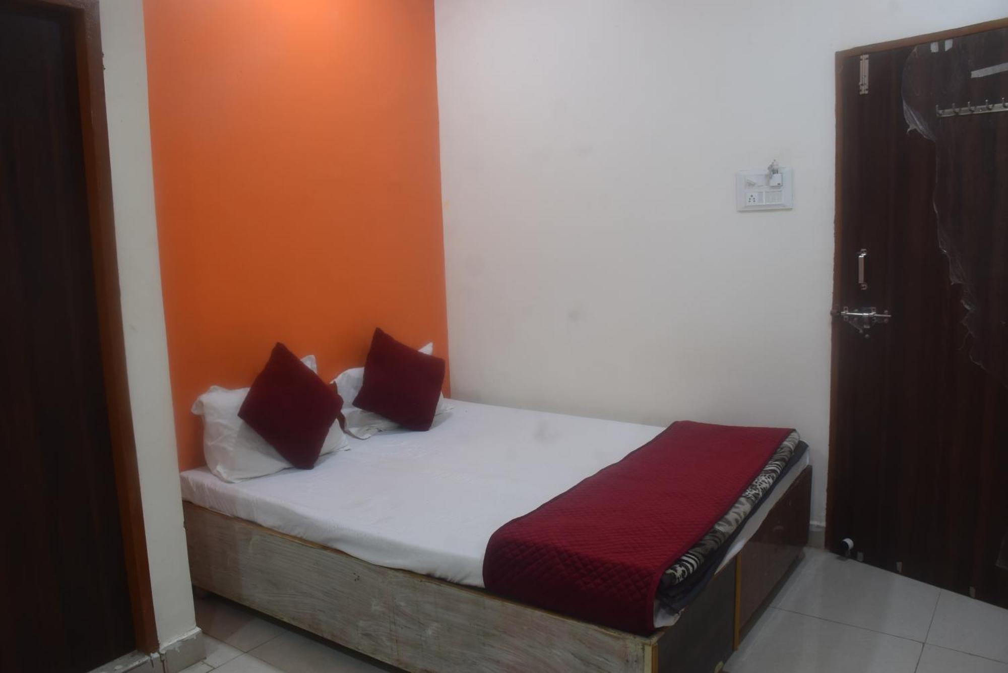 Hotel Thakur Ji Bhopal Bagian luar foto