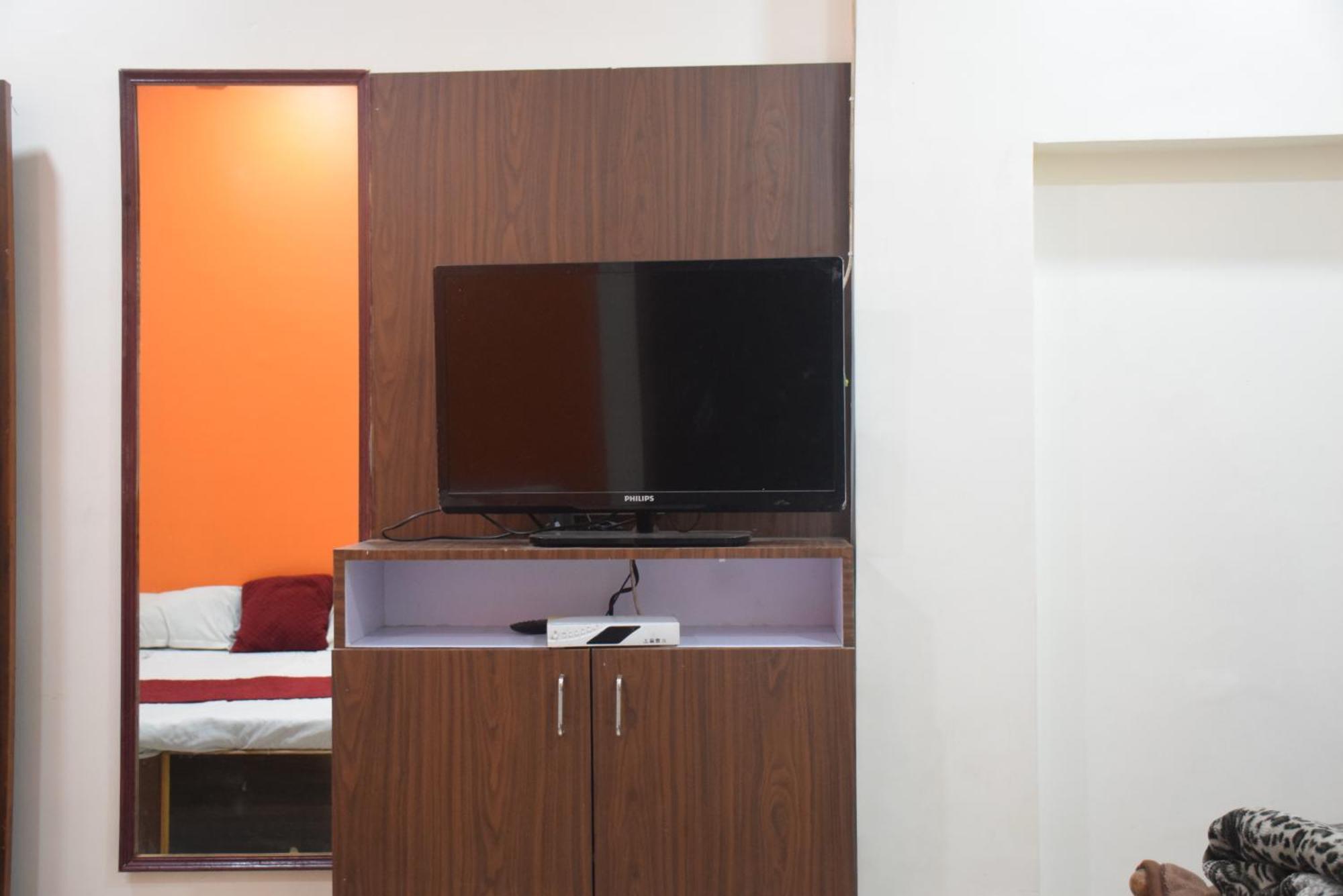 Hotel Thakur Ji Bhopal Bagian luar foto