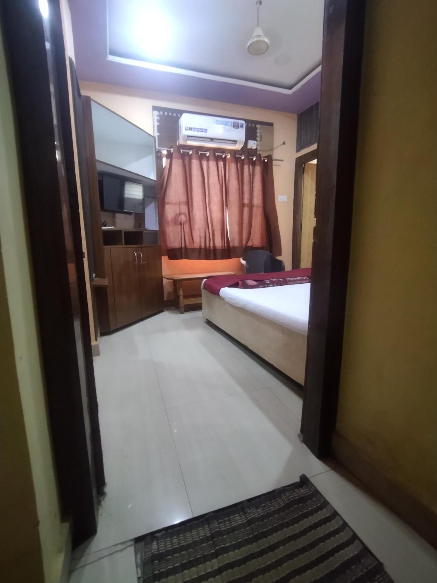 Hotel Thakur Ji Bhopal Bagian luar foto