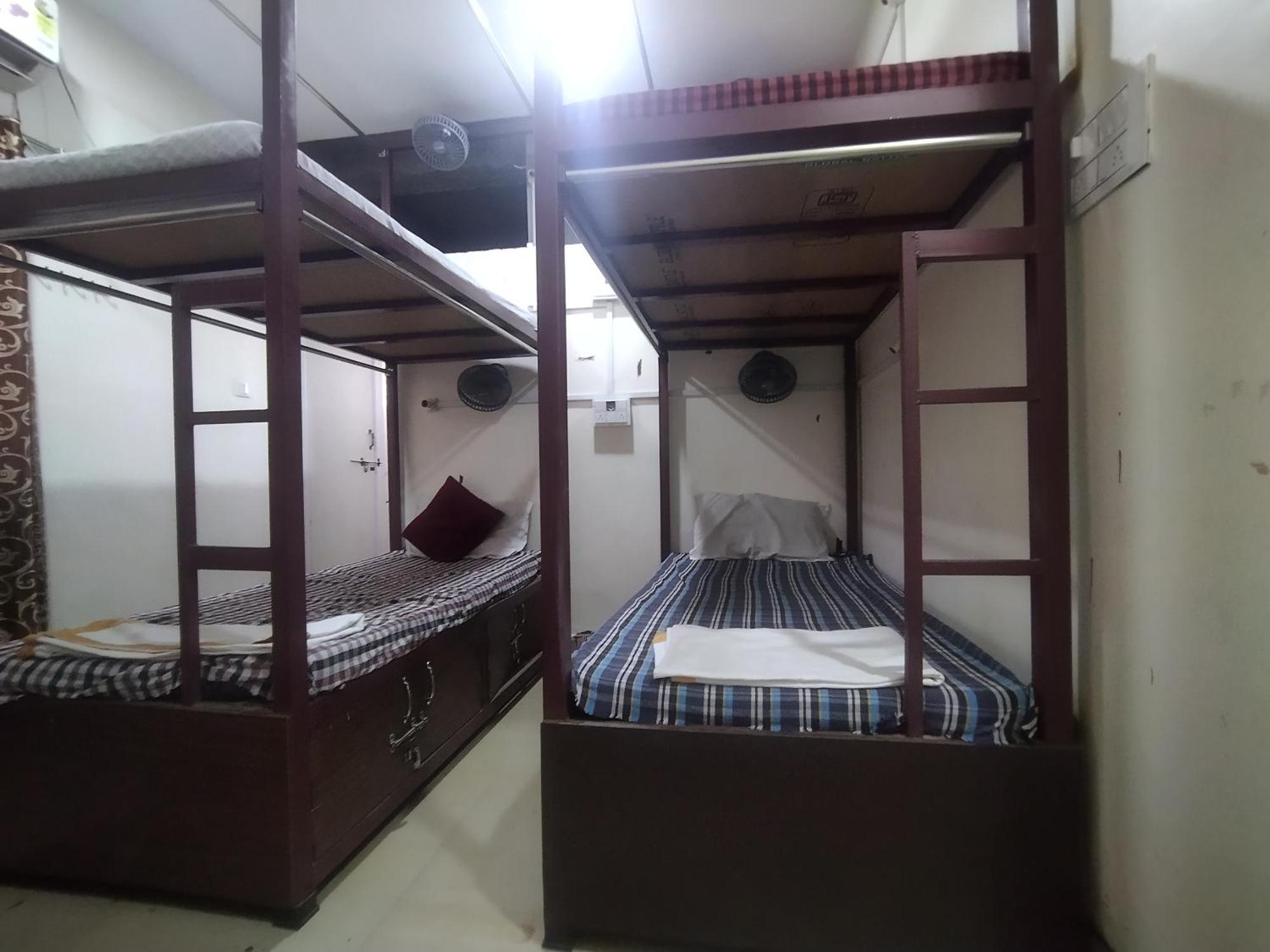 Hotel Thakur Ji Bhopal Bagian luar foto