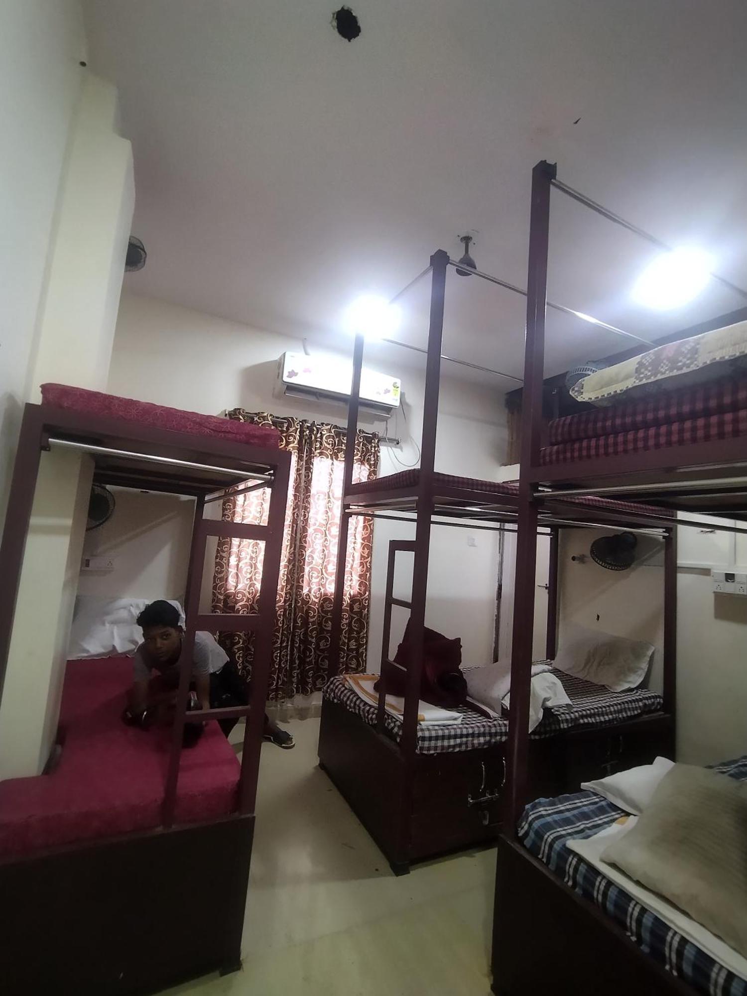 Hotel Thakur Ji Bhopal Bagian luar foto