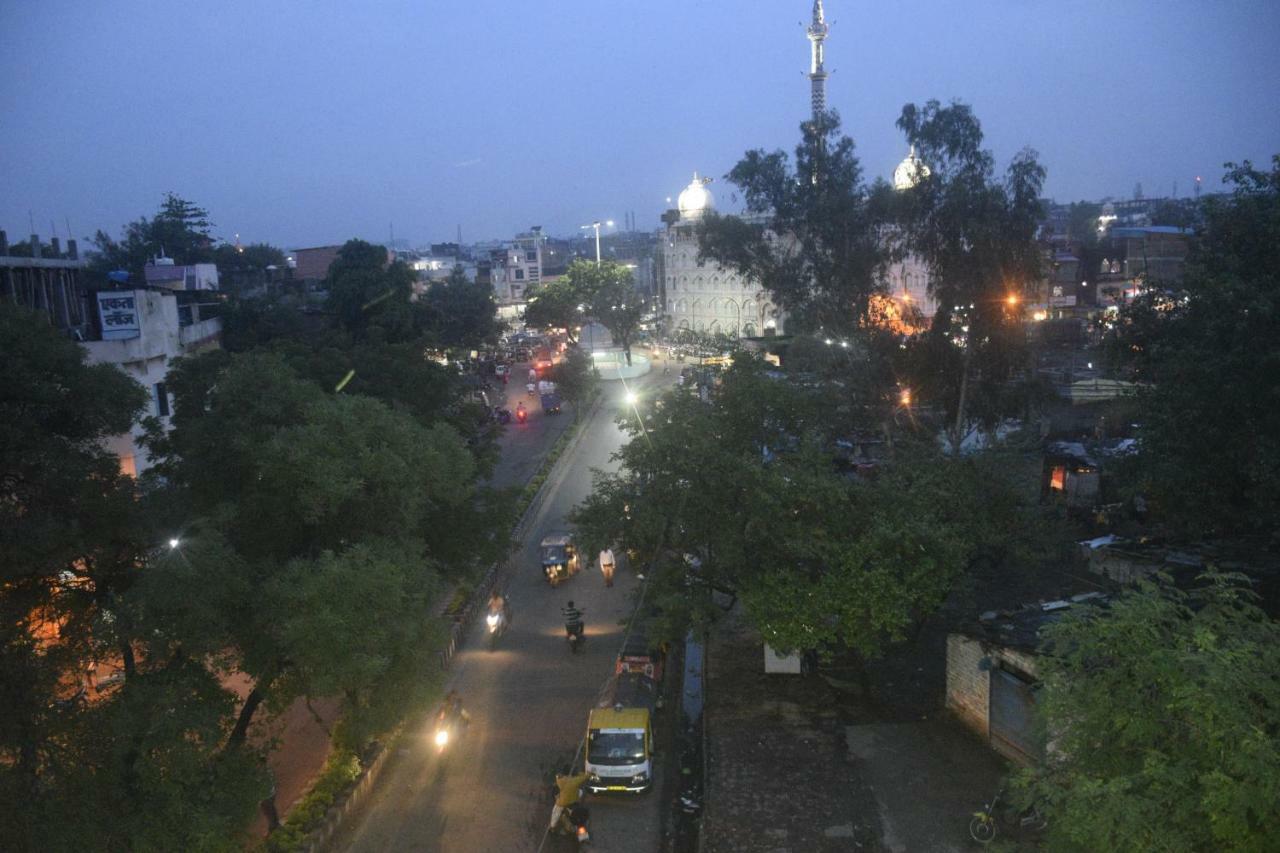 Hotel Thakur Ji Bhopal Bagian luar foto