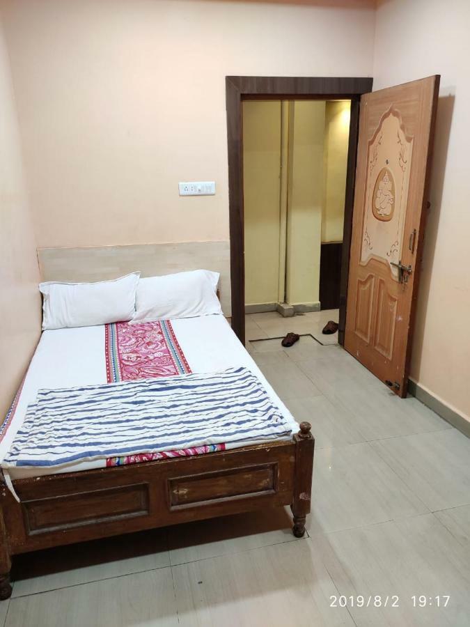 Hotel Thakur Ji Bhopal Bagian luar foto