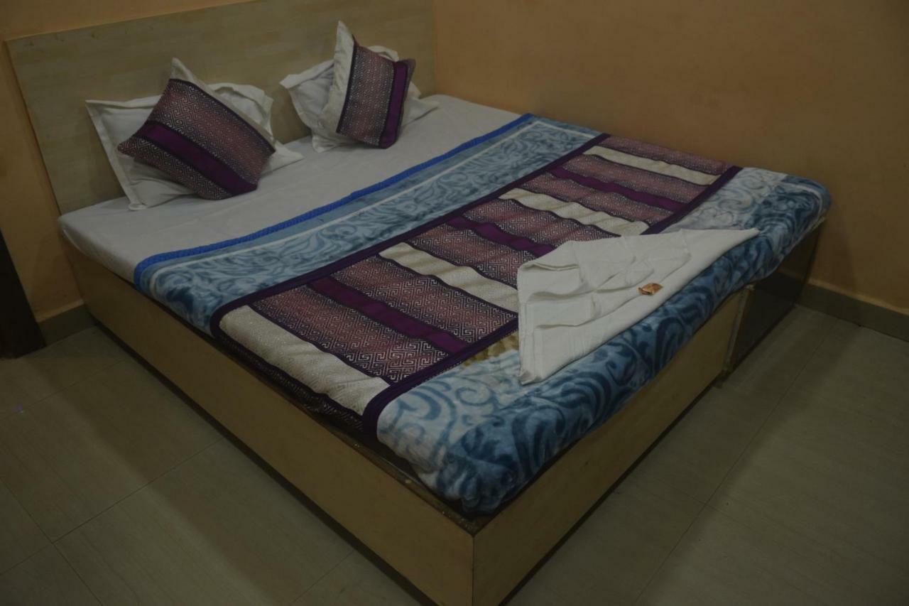 Hotel Thakur Ji Bhopal Bagian luar foto